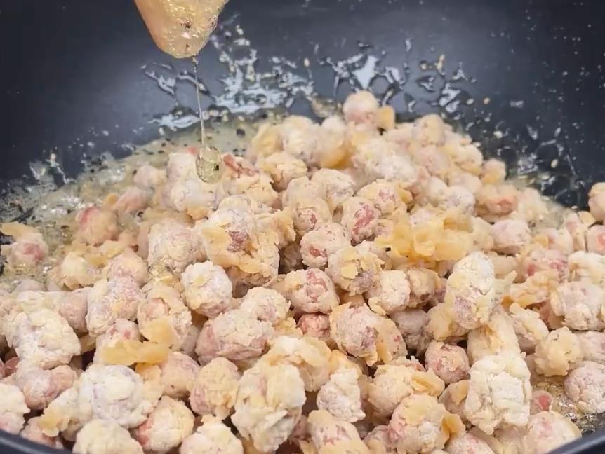 DƬ